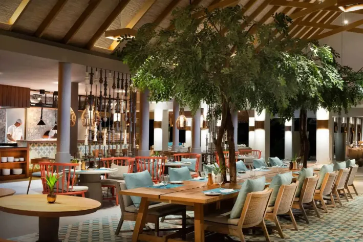 Isoletta at Vakkaru Maldives Residence, a poolside Italian restaurant offering relaxed lunches, poolside bites, and elegant evening dining.