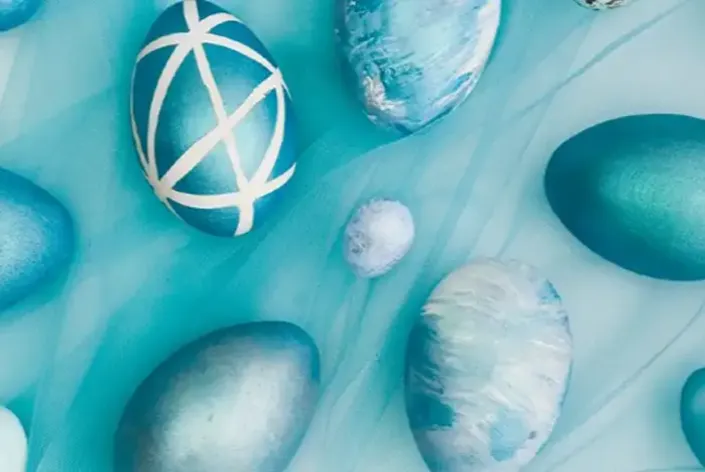 Blue and white Easter eggs at Vakkaru Maldives.