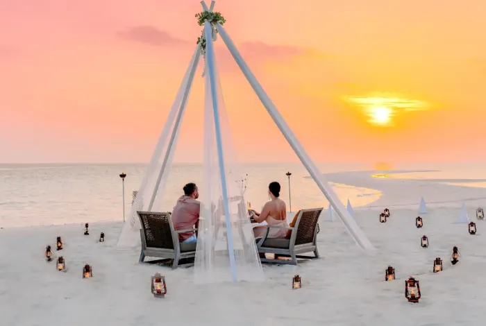 Vakkaru Maldives Crowned Leading Luxury Honeymoon Resort 2023