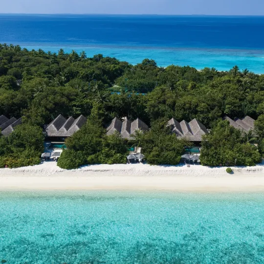 Luxury seven-night journey from Fujairah to Vakkaru Maldives with spa and reef