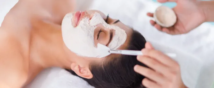 A facial treatment inspired by Natura Bisse haute-skincare philosophy at Vakkaru