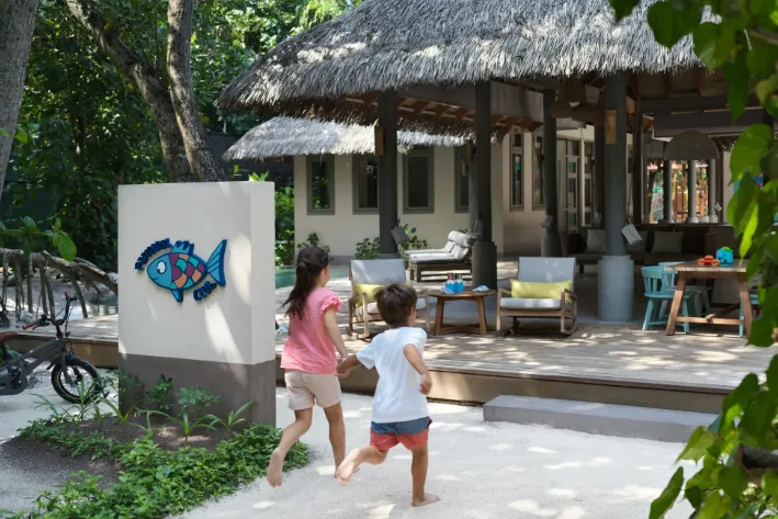 Kids’ club at Vakkaru Maldives Residence offering creative arts, games, and outdoor activities for children aged 3–12.